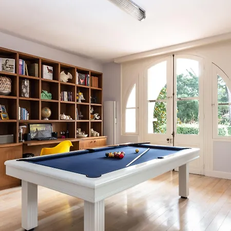 فندق مبيت وإفطار La Belle Vie كابروتو