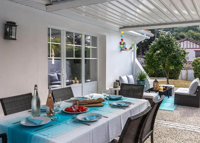 La Belle Vie Bed & Breakfast Capbreton